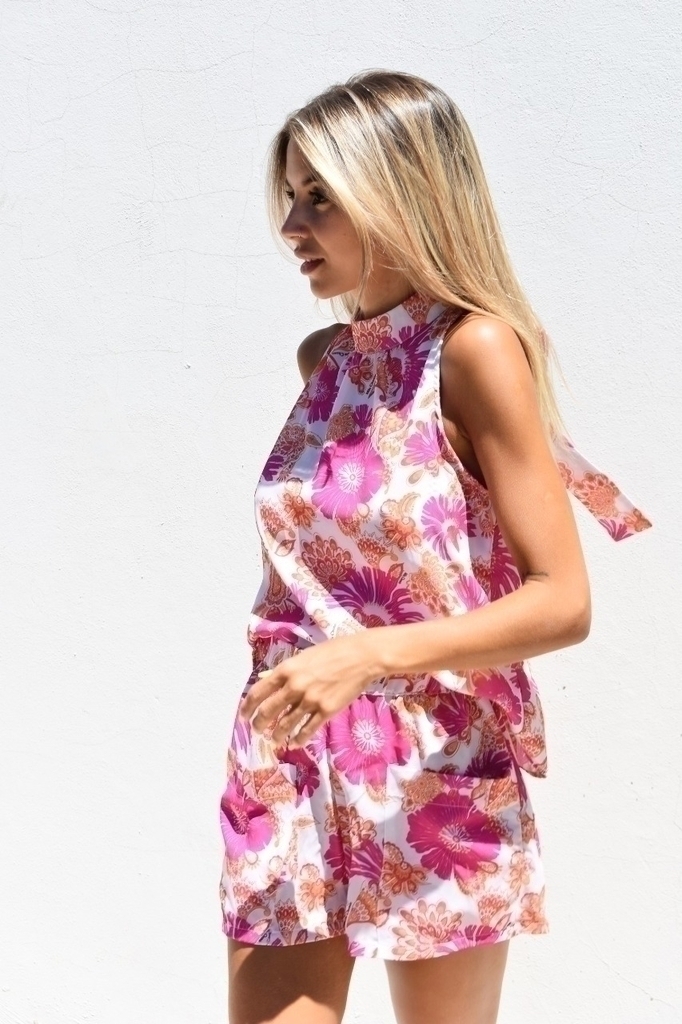 Musculosa Antonia Flores
